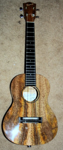 Pono solid-mango, tenor